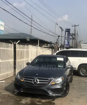 Mercedes-Benz E350 Base 4Matic Sedan AWD (3.5L 6cyl 7A) 2013 Gray