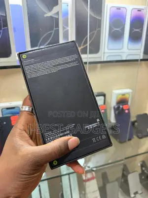 New Apple iPhone 13 Pro Max 128 GB Blue