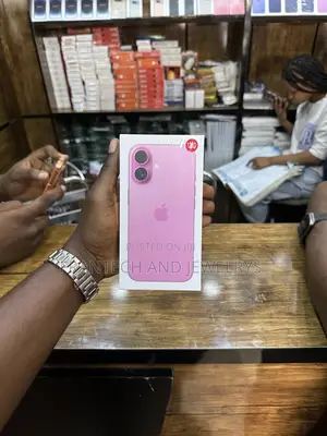 New Apple iPhone 16 128 GB Pink