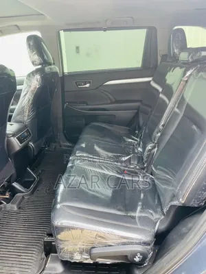 Toyota Highlander XLE 2019 Blue
