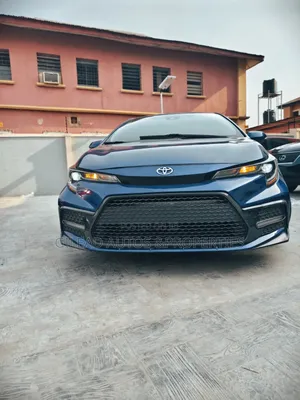 Toyota Corolla SE 2021 Blue