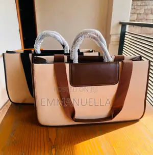Very Pretty Unique Multipurpose Ladies Bag