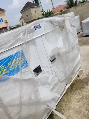 Built-in Tank 150kva Silent Perkins Generator