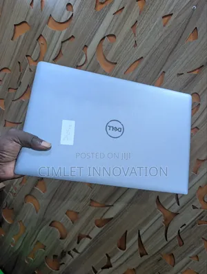 Laptop Dell Latitude 5520 16GB Intel Core i5 SSD 256GB
