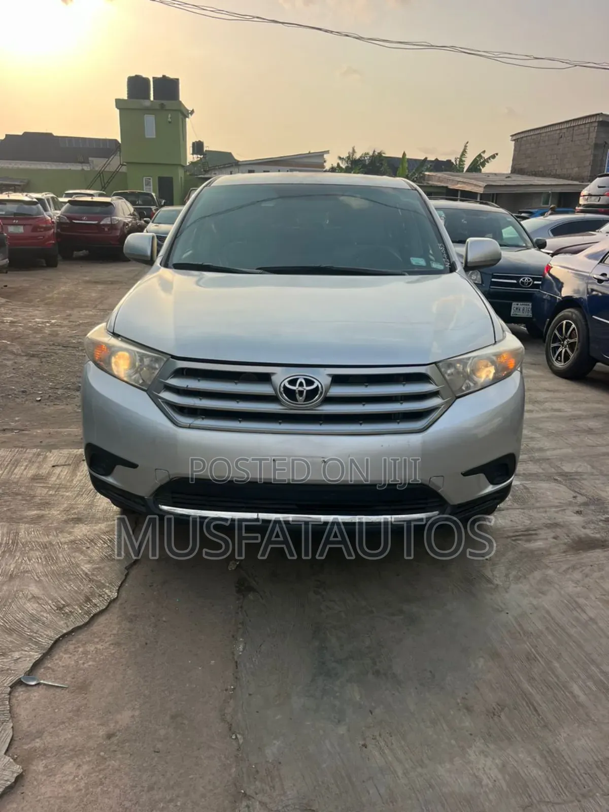 Toyota Highlander 3.5L 4WD 2013 Silver