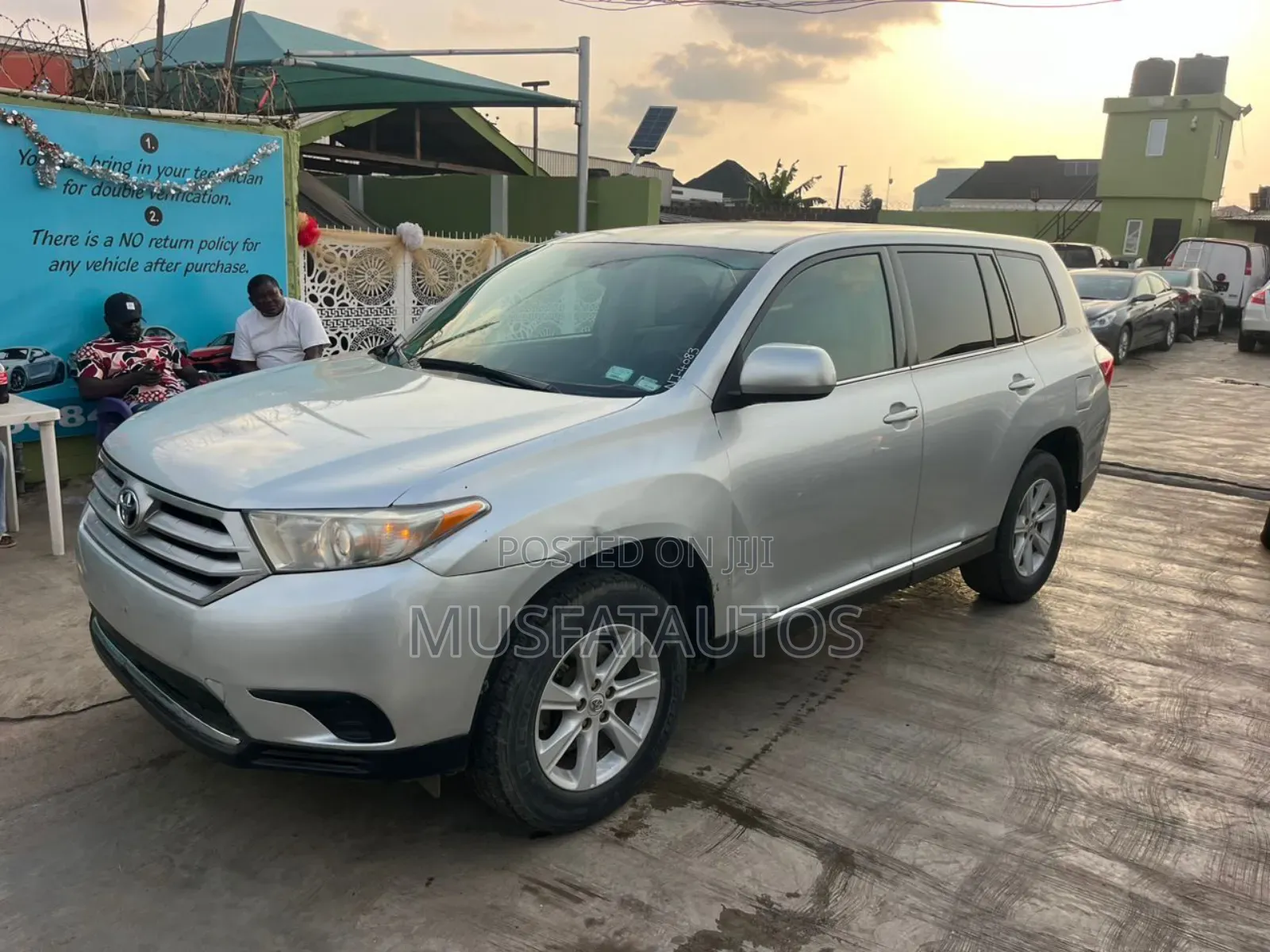 Toyota Highlander 3.5L 4WD 2013 Silver