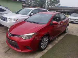 Toyota Corolla LE 4dr Sedan (1.8L 4cyl CVT) 2015 Red