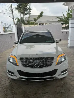 Mercedes-Benz GLK-Class 350 4MATIC 2012 White