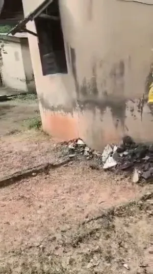 5bdrm Duplex in Oba Akinyele Close, Agodi for sale