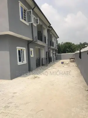 Furnished 2bdrm Apartment in Orinbanwa Phase2, Awoyaya for rent