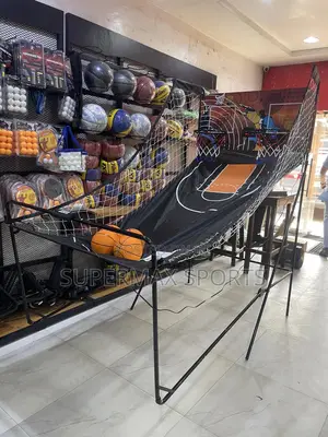 Arcade Basketball Machine in Excellent Condition