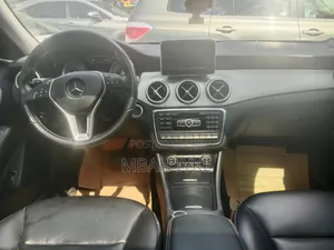 Mercedes-Benz GLA 250 2015 Brown