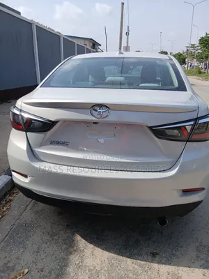 Toyota Yaris LE Sedan 4dr 2019 White
