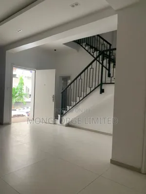3bdrm Townhouse / Terrace in Chevron for rent