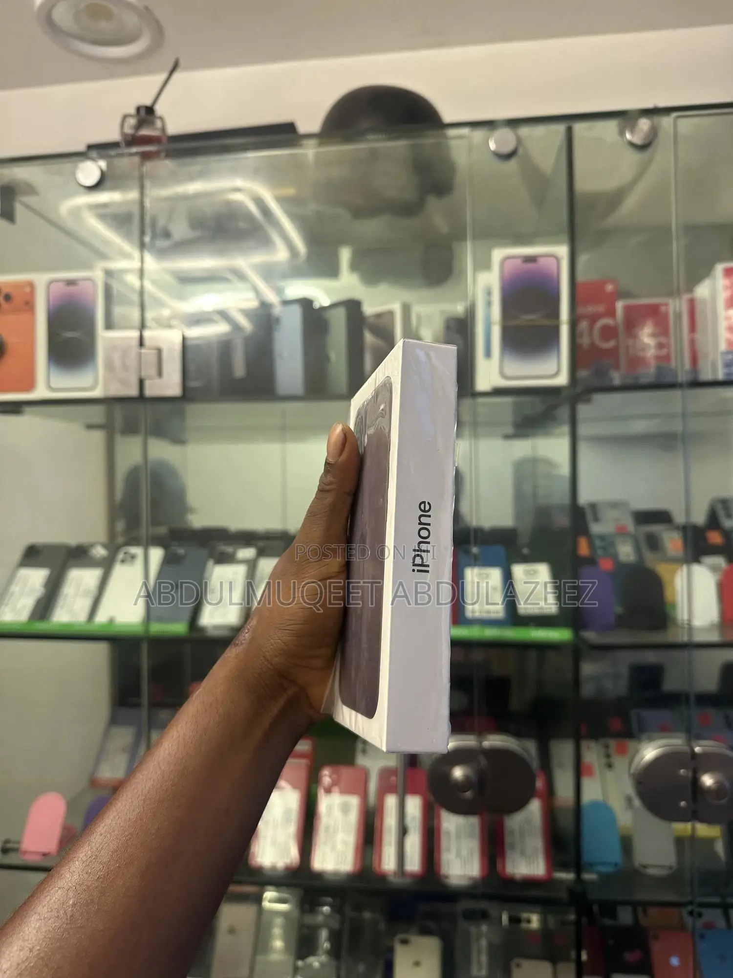 New Apple iPhone 16 128 GB Black
