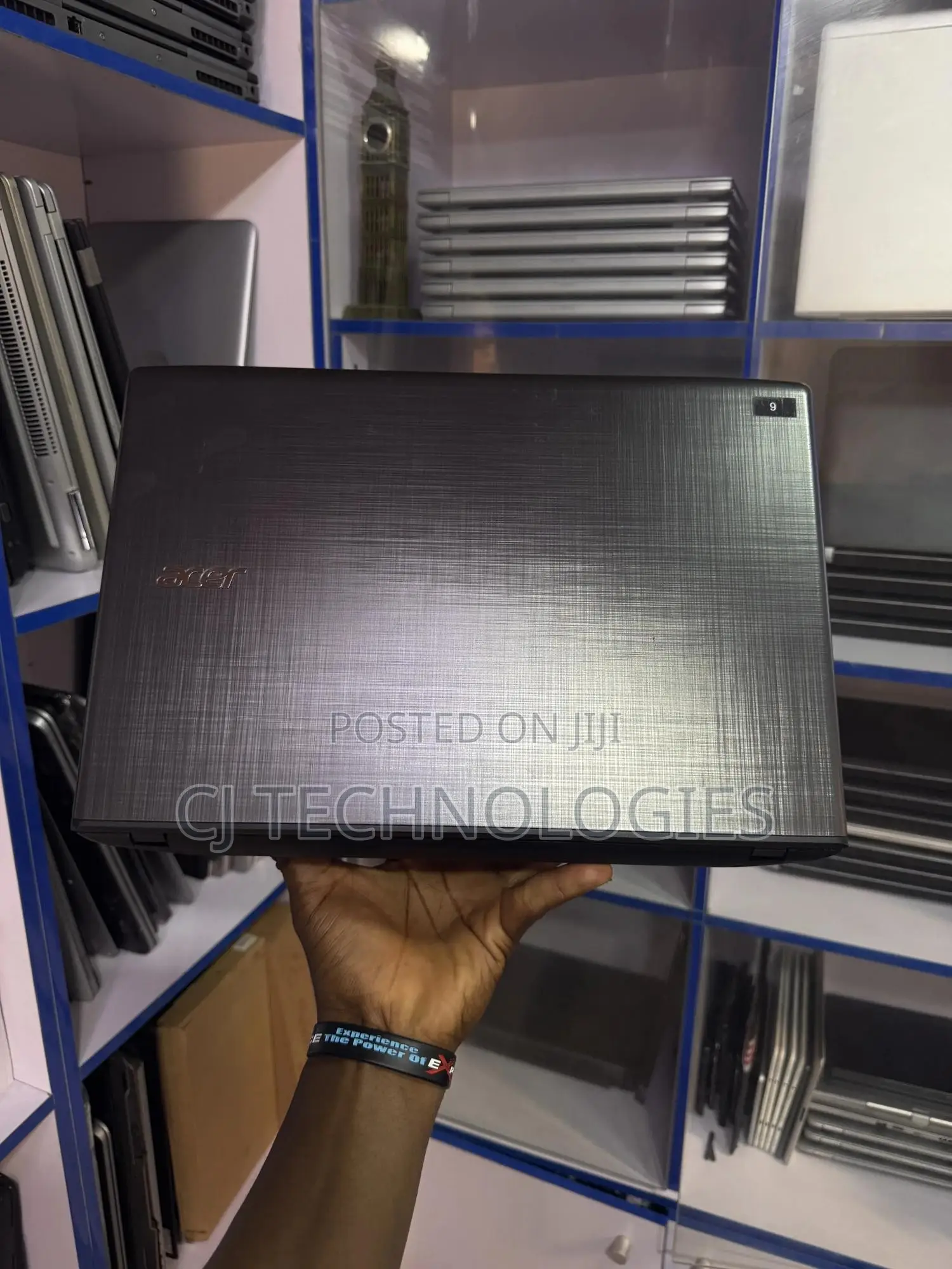 Laptop Acer Aspire E5-576 4GB Intel Core I3 SSD 128GB
