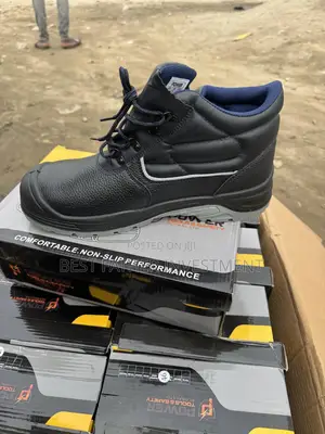 Power Durable And Comfortable Safety Boot
