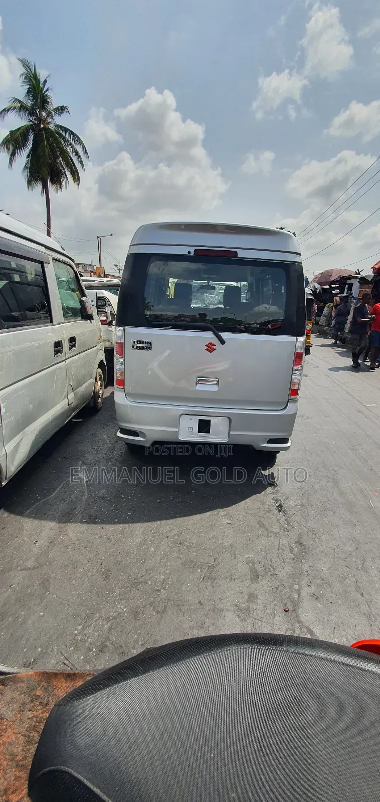 Suzuki APV Minibus 2014 Silver