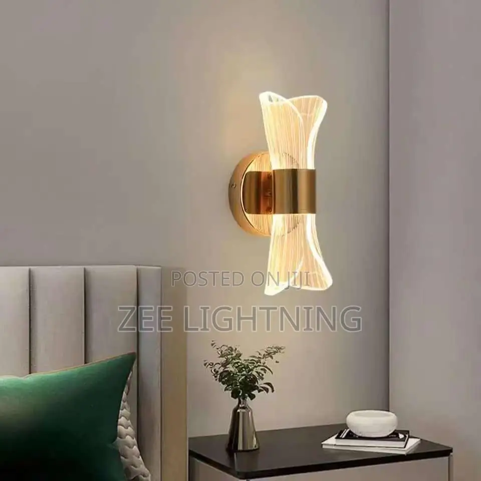 Led Wall Bracket With Black and Gold Bolt Tie Design