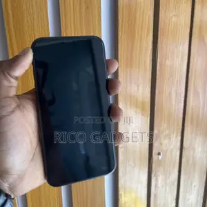 Apple iPhone 11 128 GB Black