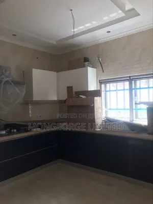 3bdrm Block of Flats in Lekki Phase 1 for rent