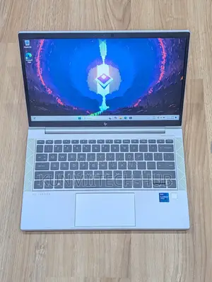 Laptop HP EliteBook 830 G8 16GB Intel Core I7 SSD 512GB