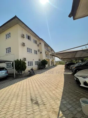 3bdrm Block of Flats in Jabi for sale