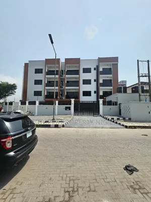 3bdrm Apartment in Lekki Phase1 for sale