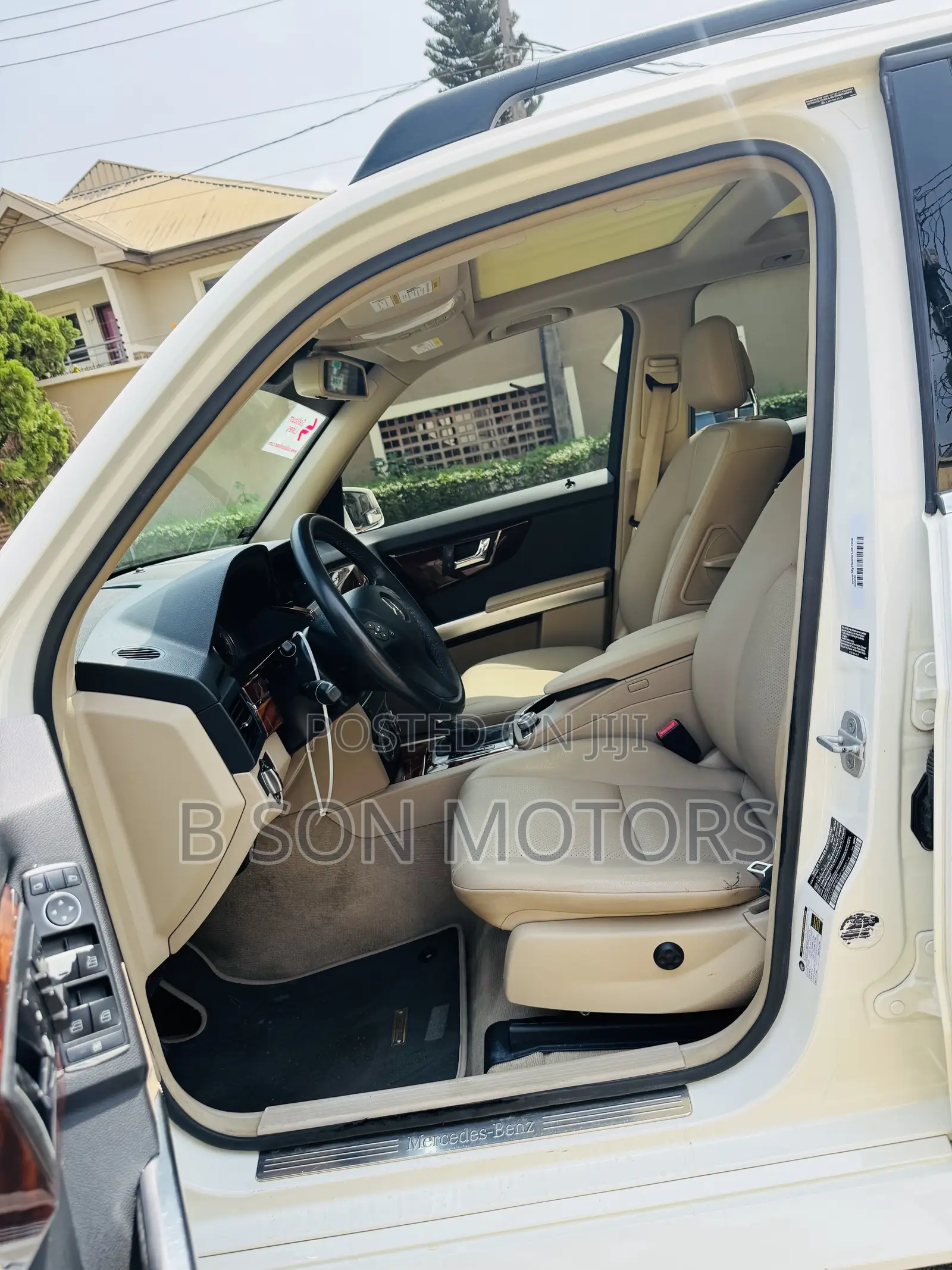 Mercedes-Benz GLK-Class 350 2010 White