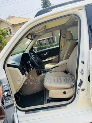 Mercedes-Benz GLK-Class 350 2010 White