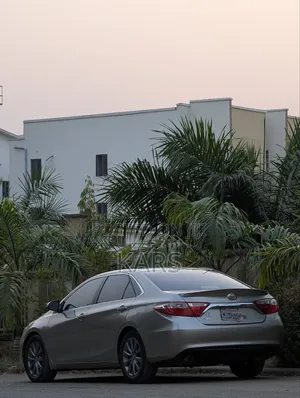 Toyota Camry XLE 4dr Sedan (3.5L 6cyl 6A) 2015 Brown