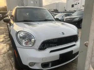 Mini Cooper 2013 White