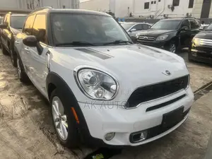 Mini Cooper 2013 White