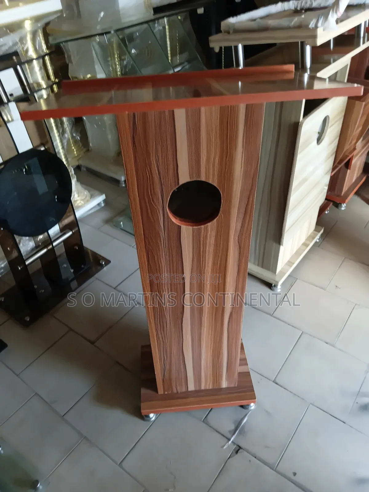 High Quality Wooding Pulpit