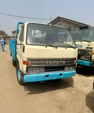 Toyota Dyna 150 Old Model 1998 Registered Truck