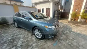 Toyota Venza AWD 2010 Blue