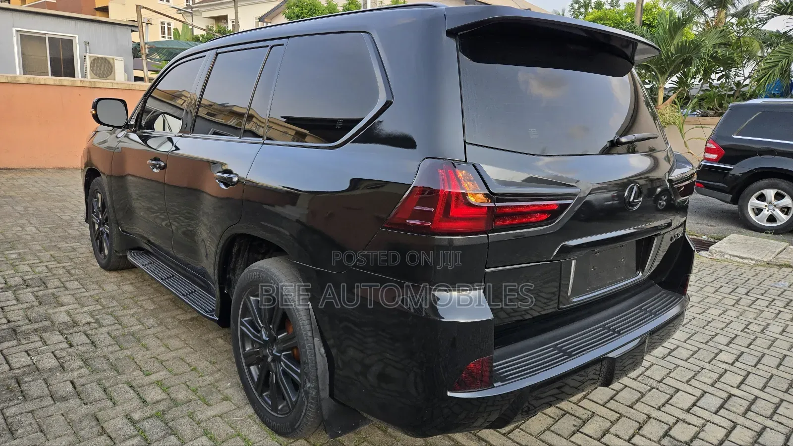 Lexus LX 570 AWD 2019 Black