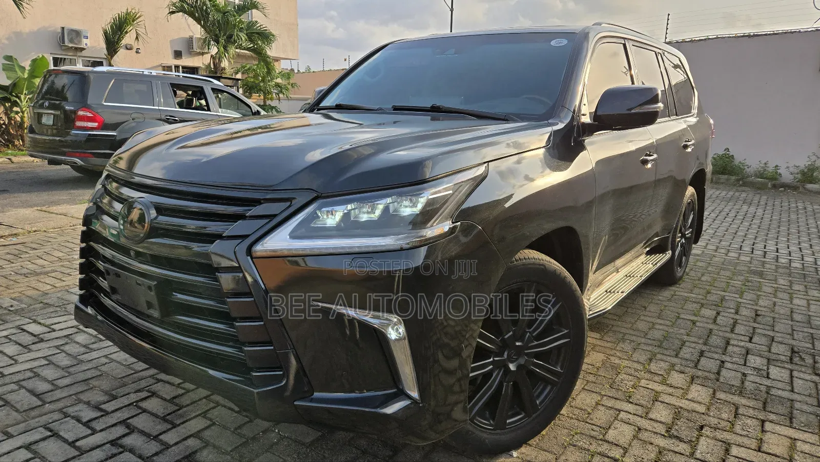 Lexus LX 570 AWD 2019 Black