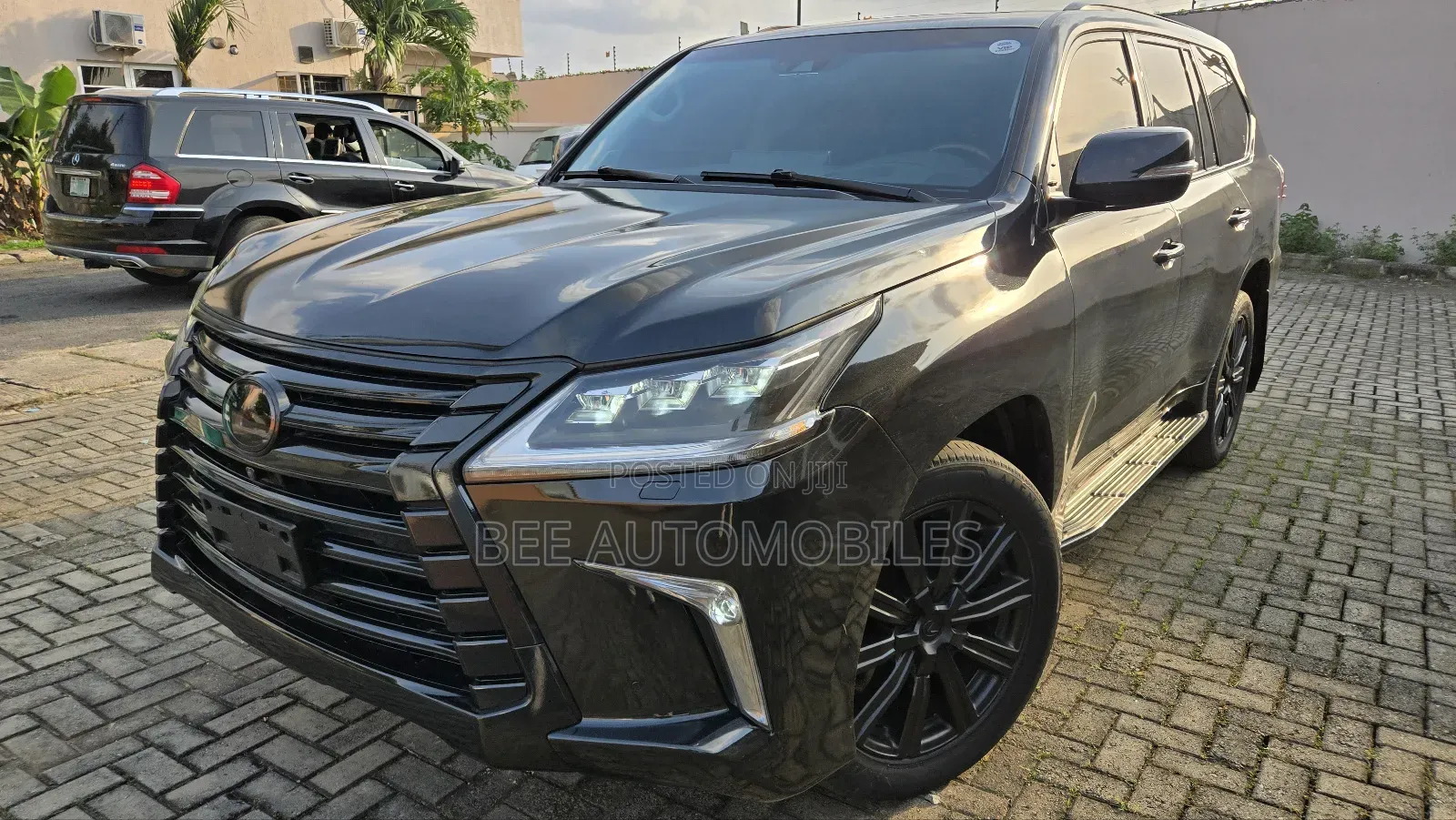 Lexus LX 570 AWD 2019 Black