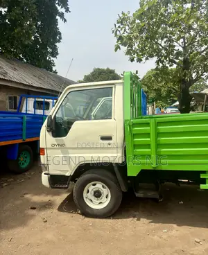 Toyota Dyna 150 Normal Hand Tokunbo Standard Truck