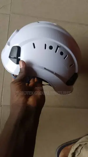 Four Point Helmet