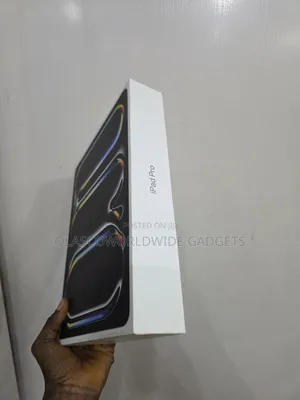 New Apple iPad Pro 13 (2024) 256 GB Silver