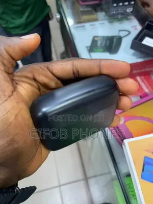iPhone and Type C Wireless Microphone for Content Creation
