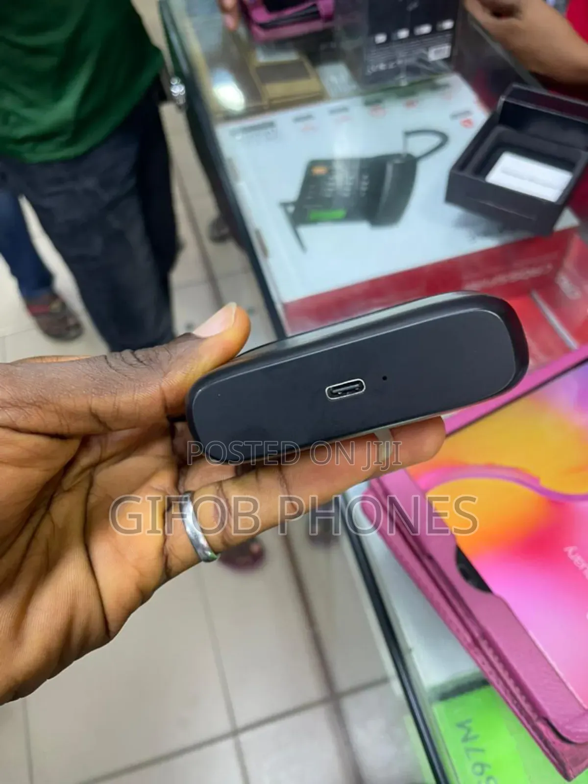 iPhone and Type C Wireless Microphone for Content Creation