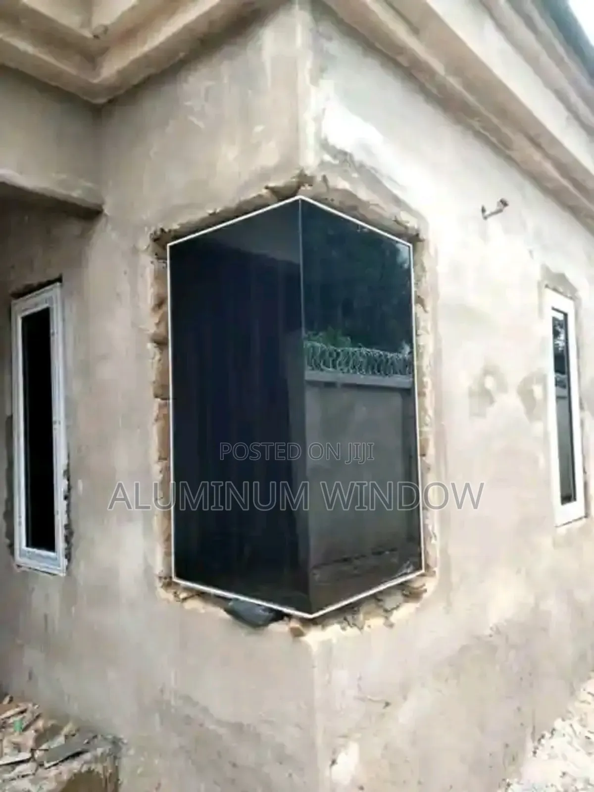 Frameless/Structural Window