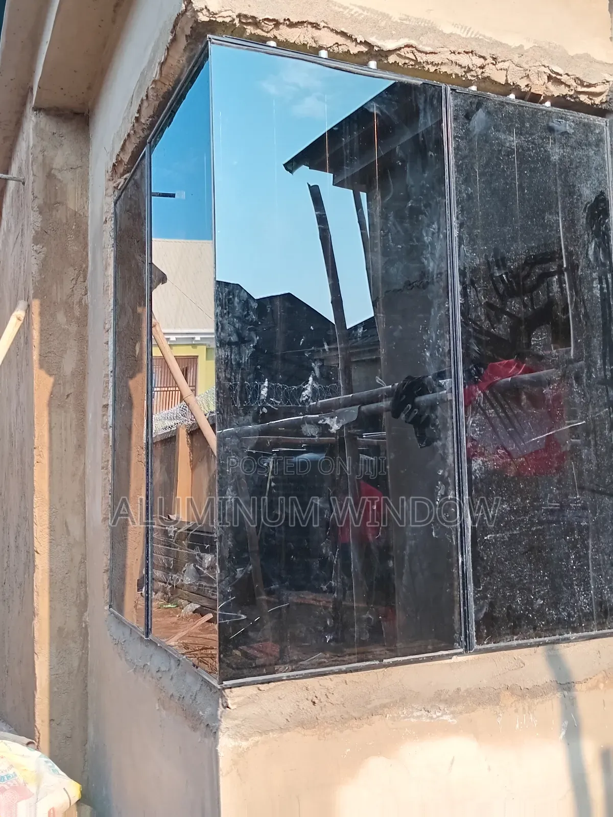 Frameless/Structural Window