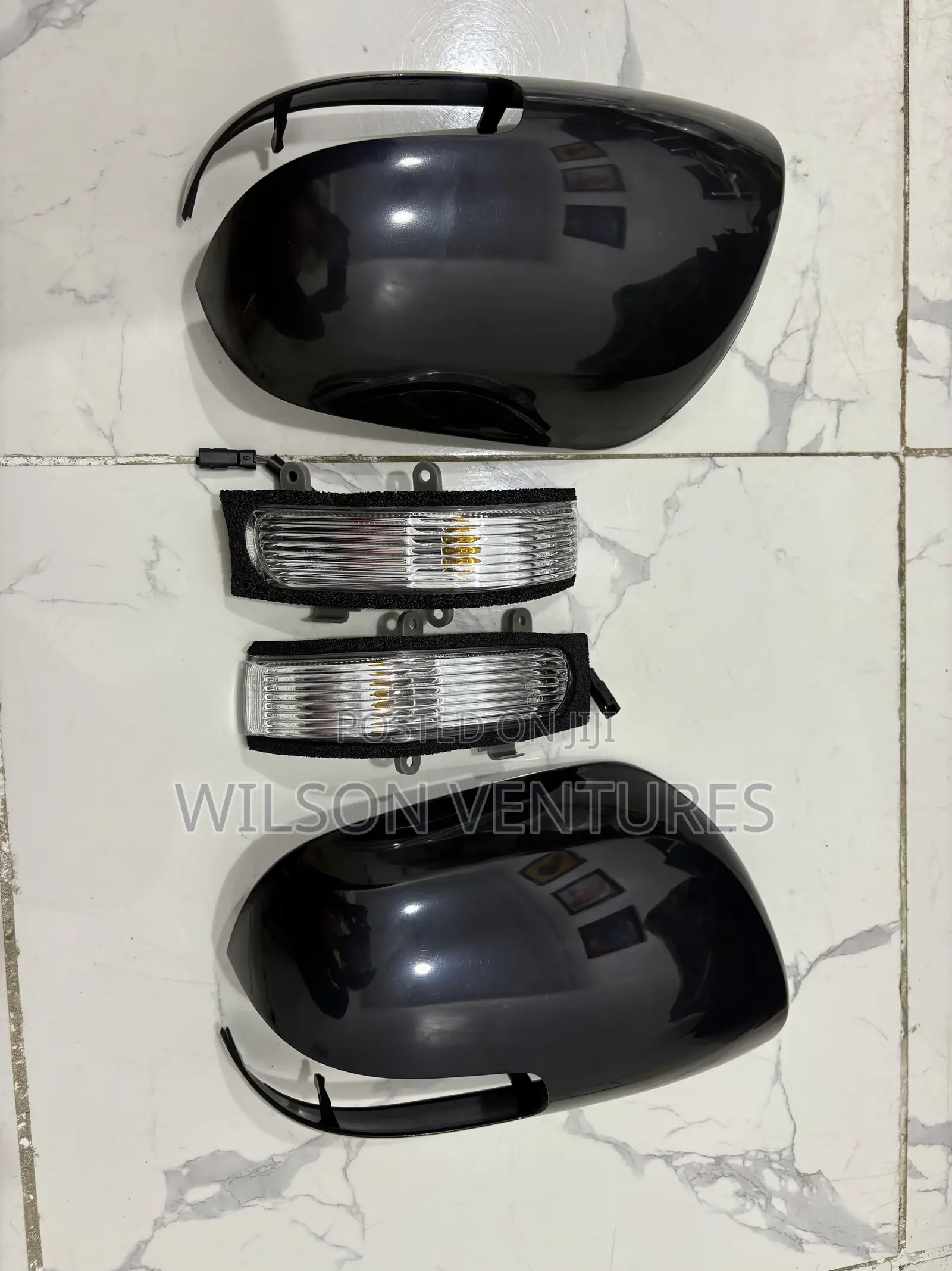 2007-2011 Camry Side Mirror Cover With Pointer Light