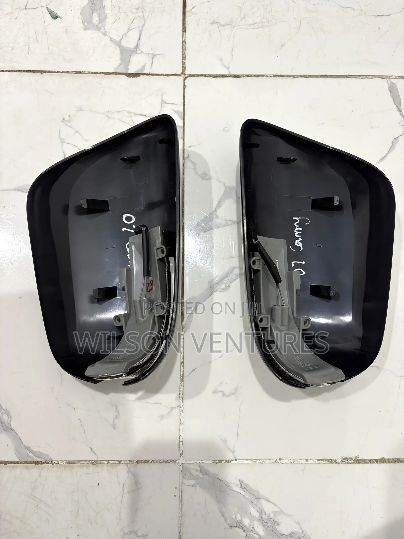 2007-2011 Camry Side Mirror Cover With Pointer Light