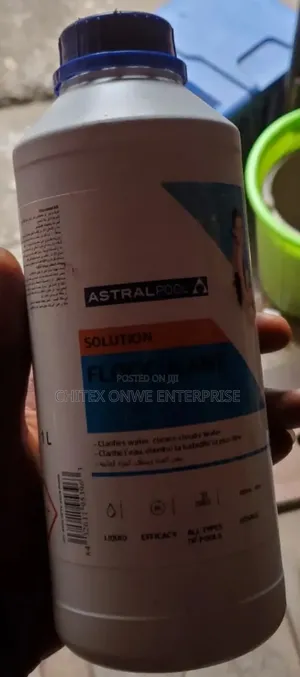 Astralpool Liquid Flocculant Solution.