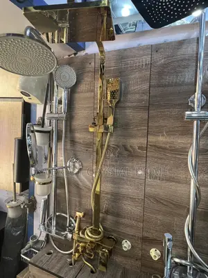 Golden Square Shower